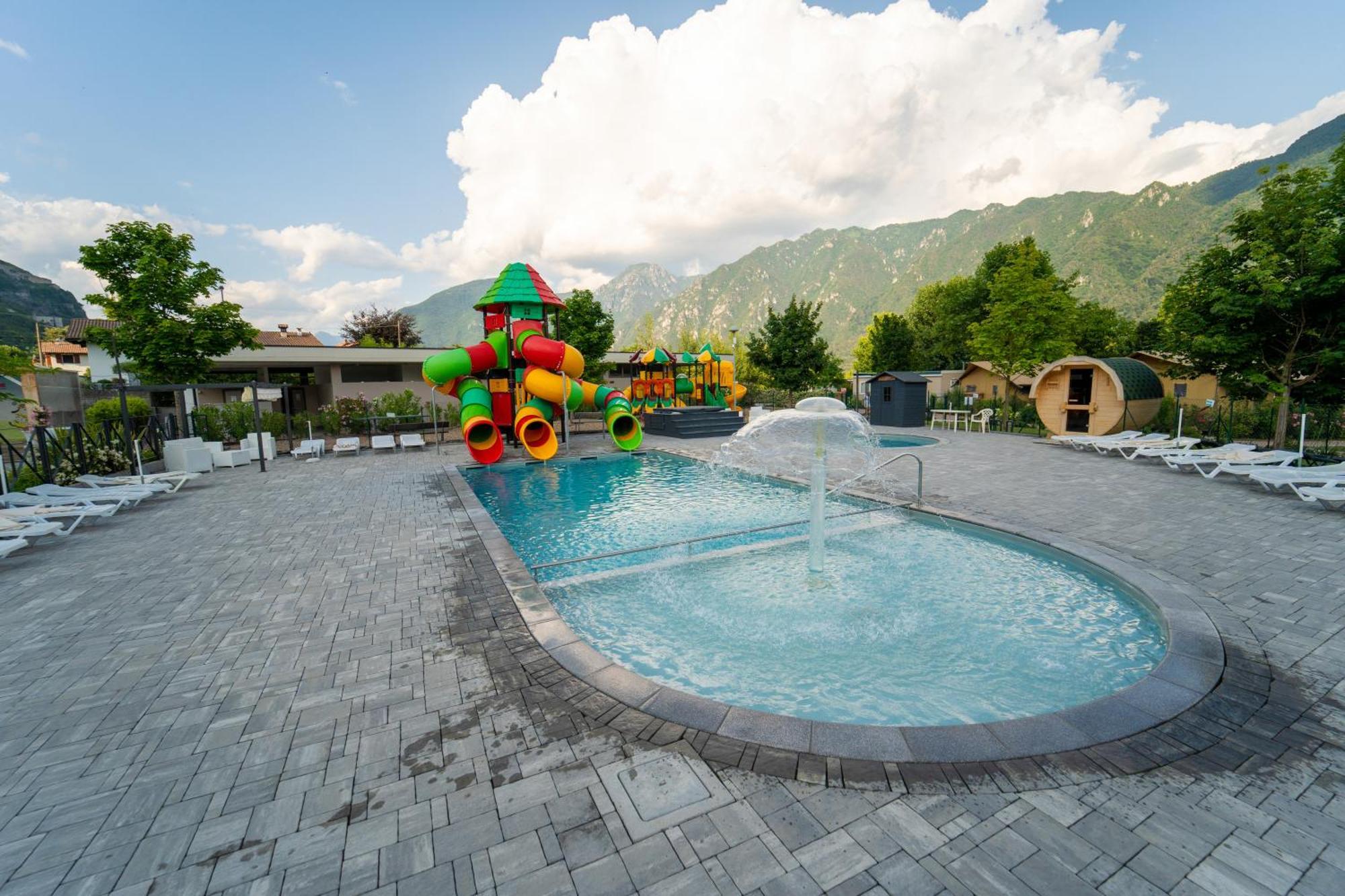 Lago Idro Glamping Boutique Anfo Exterior photo