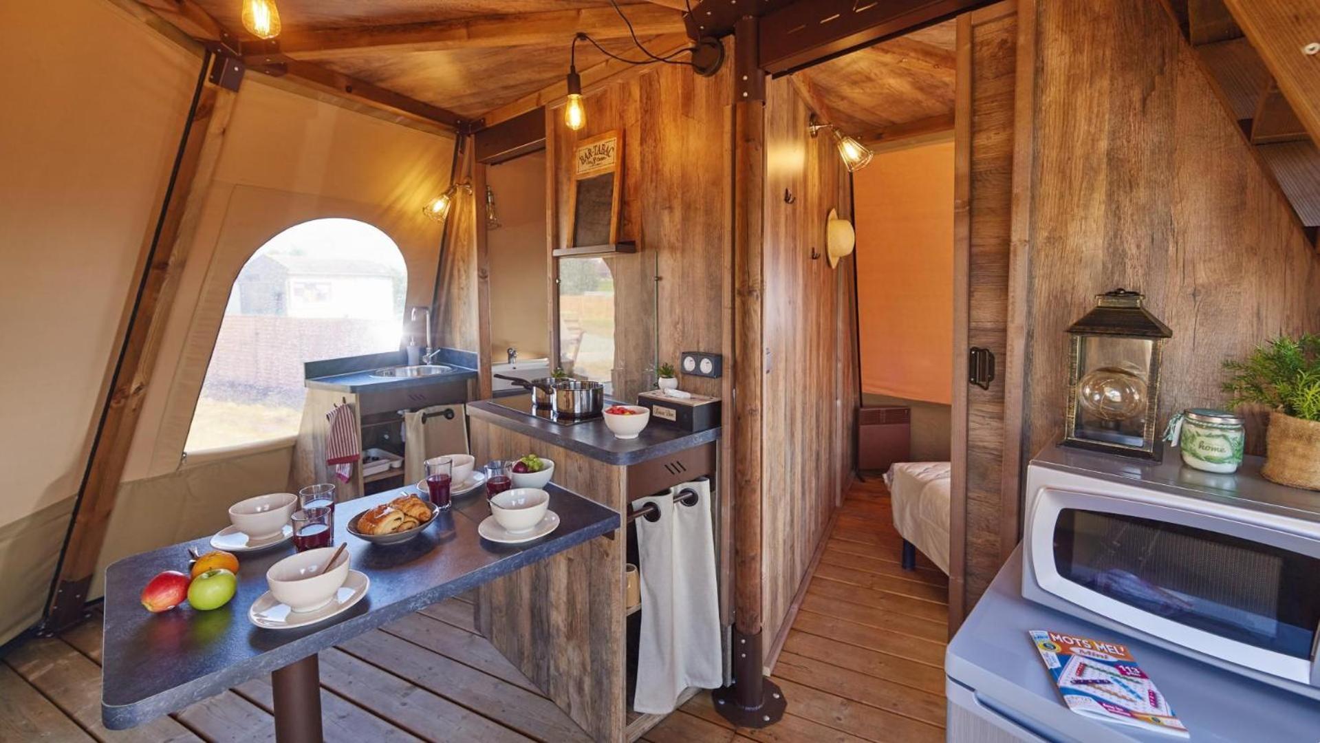 Lago Idro Glamping Boutique Anfo Room photo